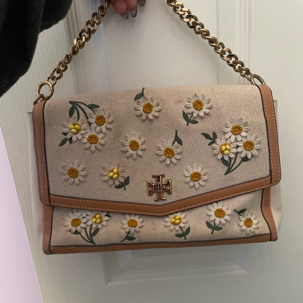 Tory Burch daisy purse